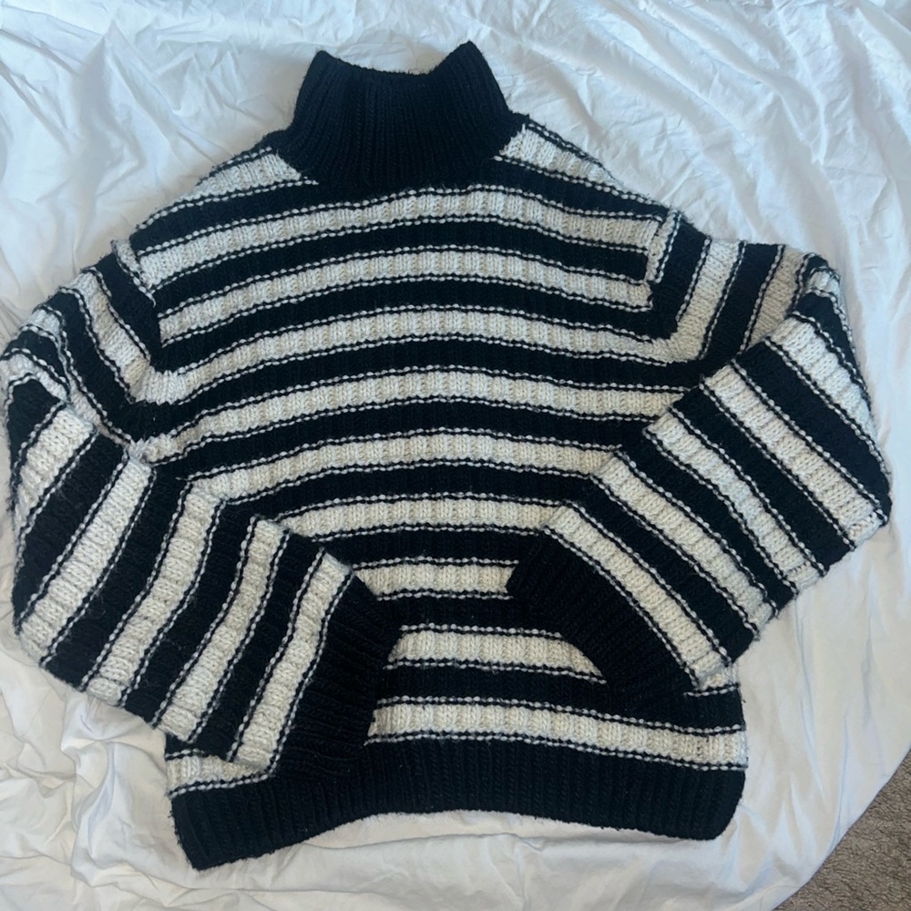 H&M Black and White Striped Turtleneck Sweater